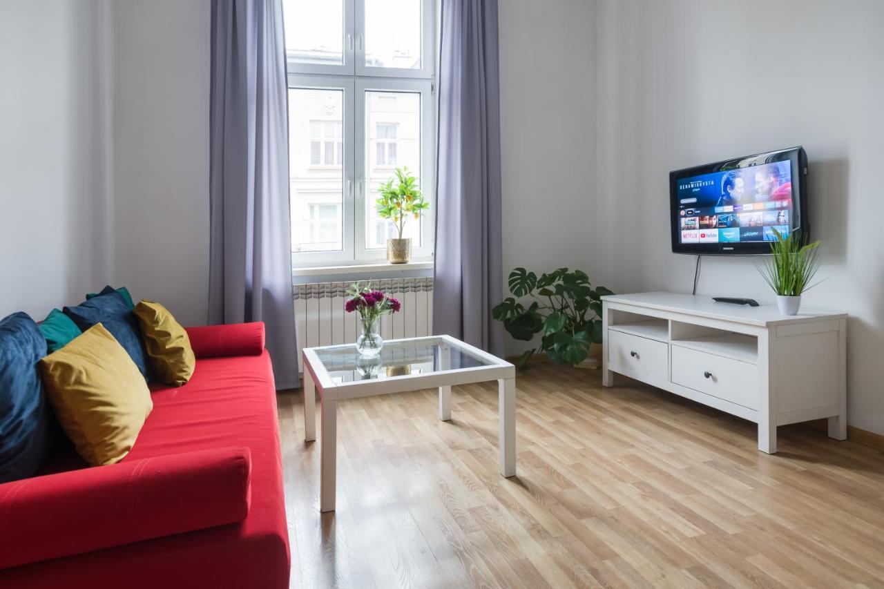 Discover Krakow Apartments - 3 Rakowicka St - Classic Apartments Near Main Station - Netflix Exterior photo