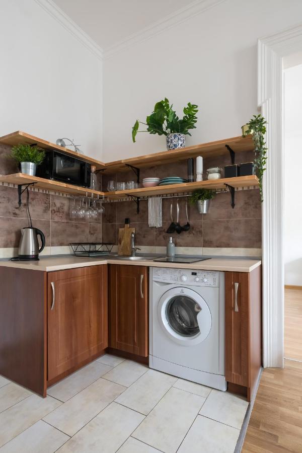 Discover Krakow Apartments - 3 Rakowicka St - Classic Apartments Near Main Station - Netflix Exterior photo